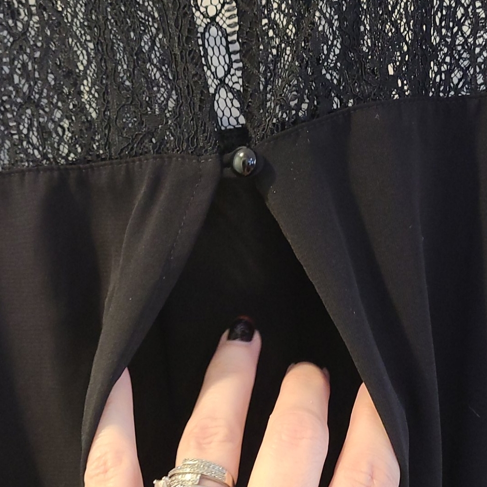 Beautiful romper - Picture 8 of 8